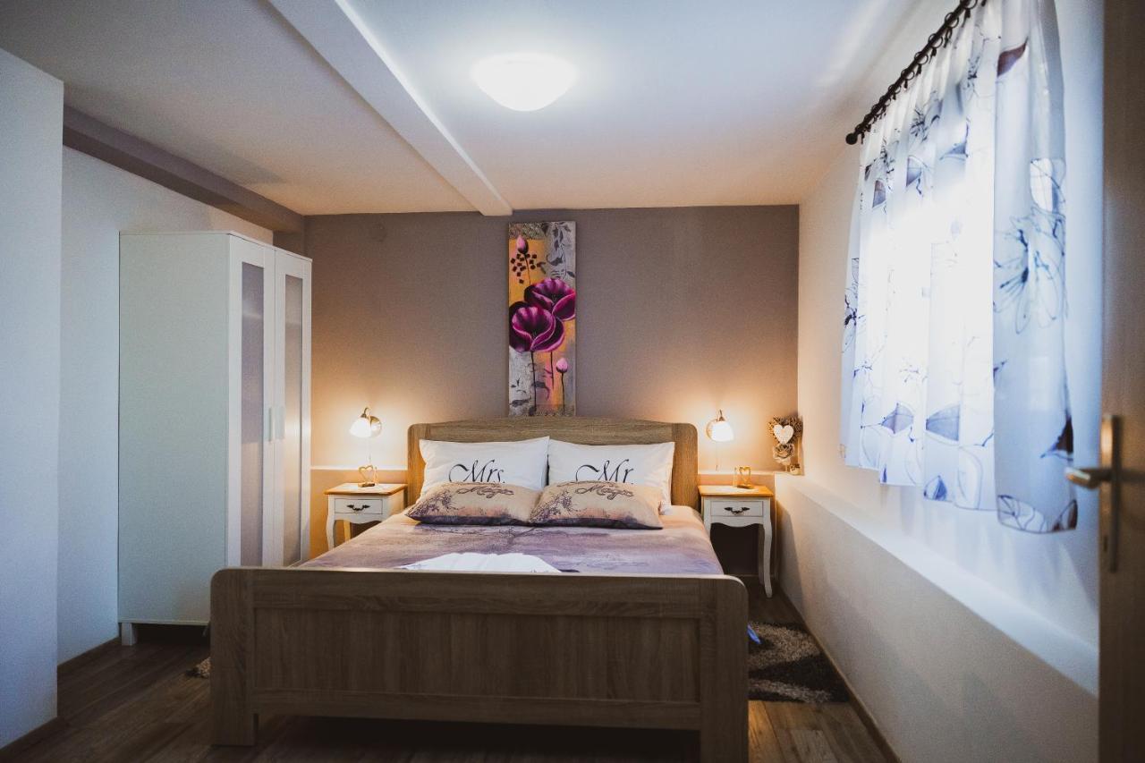 Soba I Apartman Dula Ogulin Dış mekan fotoğraf