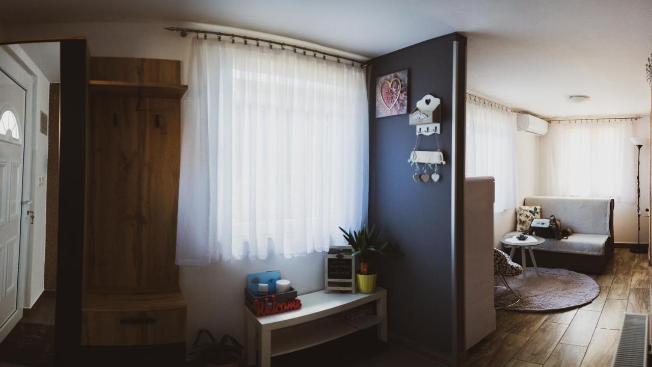 Soba I Apartman Dula Ogulin Dış mekan fotoğraf
